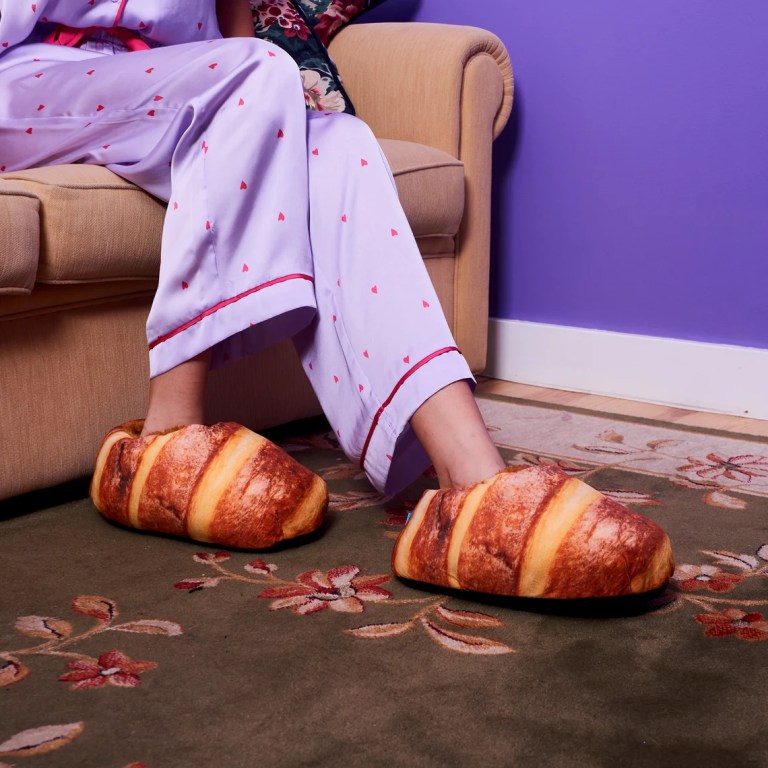 Pantufas Croissant® - Pães de Pelúcia (ESTOQUE LIMITADO)